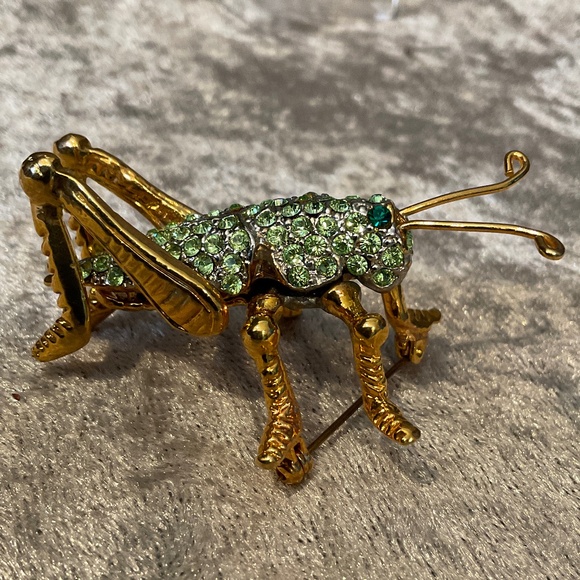 Vintage Gold and Green Crystal Grasshopper Pin - Picture 1 of 3